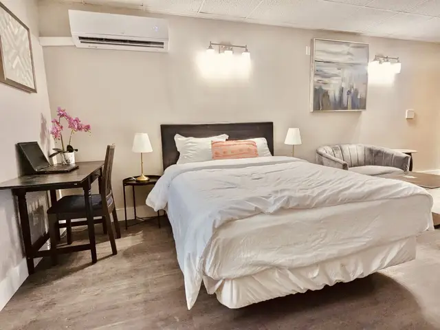 Bedroom suite at Village of Greenville